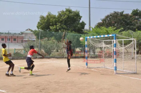விளையாட்டு விடுதிகளுக்கான கையுந்து பந்து போட்டி