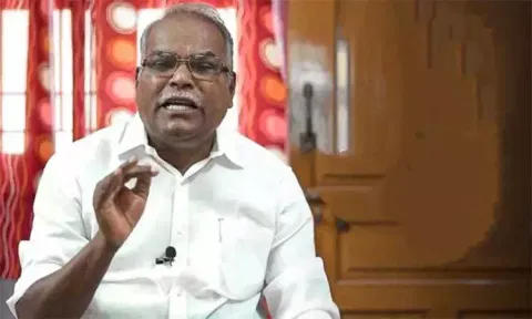 குற்றவாளிக் கூண்டில் நிற்கும் துணை வேந்தருக்கு கவர்னர் ஆதரவளிப்பது சட்டவிரோதம் - கே.பாலகிருஷ்ணன்