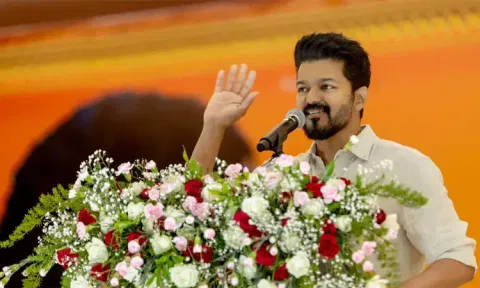 "தமிழக வெற்றி கழகம்": கட்சி தொடங்கினார் நடிகர் விஜய்