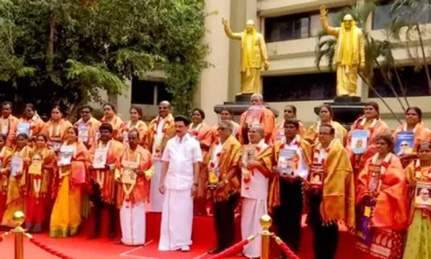 தமிழாய்வு இருக்கை சார்பில் 100 நூல்களை வெளியிட்டார் முதல்-அமைச்சர் மு.க.ஸ்டாலின்