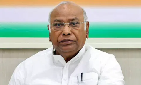 பா.ஜ.க.வை விட ஆபத்தானவர் நிதிஷ் குமார் : மல்லிகார்ஜுன கார்கே