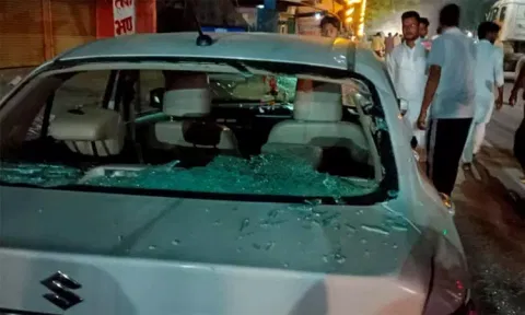அமேதியில் காங்கிரஸ் அலுவலகம் மீது மர்ம நபர்கள் தாக்குதல்