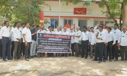 3 புதிய குற்றவியல் சட்டம்: நாகையில் 3-வது நாளாக வக்கீல்கள் ஆர்ப்பாட்டம்