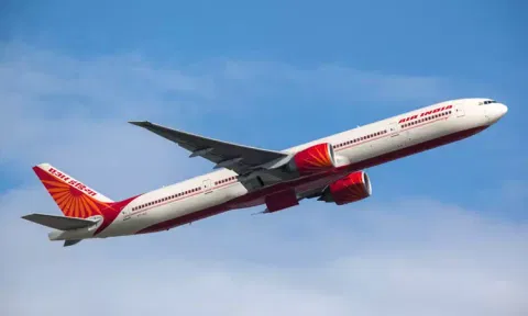 விமான பயணம் ரத்து...? கவலை வேண்டாம்; பயணிகளுக்கு ஏர் இந்தியா சலுகை