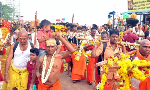 ஆடி கிருத்திகை விழா.. முருகன் கோவில்களில் குவிந்த பக்தர்கள்