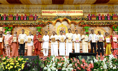 கல்வியைக் காவி மயமாக்கும் முருகன் மாநாட்டுத் தீர்மானங்கள் அதிர்ச்சி அளிக்கின்றன - வி.சி.க. எம்.பி. ரவிகுமார்