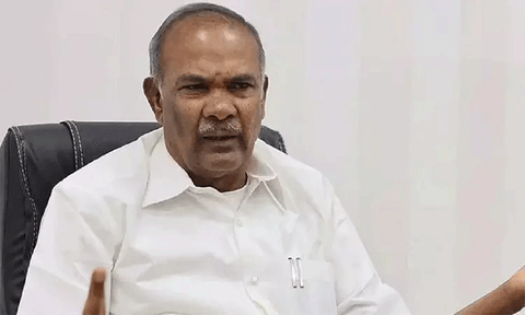 அ.தி.மு.க. தொடர்ந்த அவதூறு வழக்கு: கோர்ட்டில் சபாநாயகர் அப்பாவு ஆஜர்