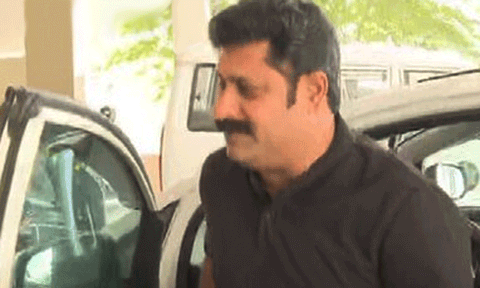 கோடநாடு கொள்ளை வழக்கு: அ.தி.மு.க. நிர்வாகியிடம் விசாரணை