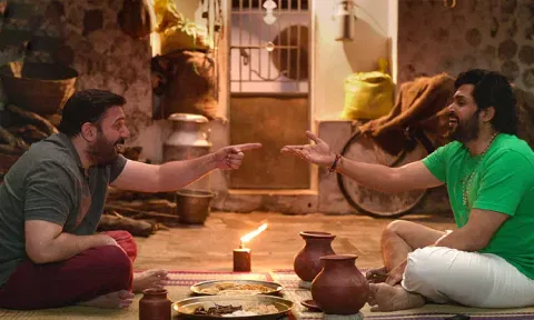 Famous Bollywood actor Anupam Kher praises the film