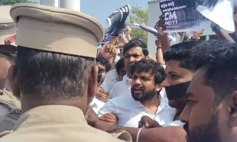 அண்ணா பல்கலை. சம்பவத்தை கண்டித்து ஆர்ப்பாட்டம்: பாஜகவினர் குண்டுக்கட்டாக கைது