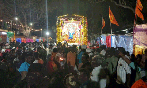 நீலகிரியில் பொக்காபுரம் மாரியம்மன் தேரோட்டம்: ஆயிரக்கணக்கான பக்தர்கள் தரிசனம்