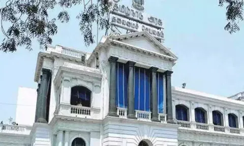 தமிழகத்தில் 9 ஐஏஎஸ் அதிகாரிகள் இடமாற்றம்