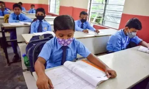 25 சதவீத இடஒதுக்கீட்டில் தனியார் பள்ளிகளில் சேர 82 ஆயிரம் பேர் விண்ணப்பம்