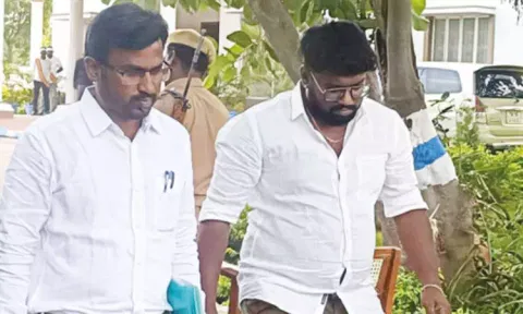 தவெக தலைமை அலுவலக ஊழியர் குரு சரணிடம் சிபிஐ அதிகாரிகள் விசாரணை