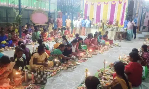 கீழ்பென்னாத்தூர் திரௌபதி அம்மன் கோவிலில் திருவிளக்கு பூஜை