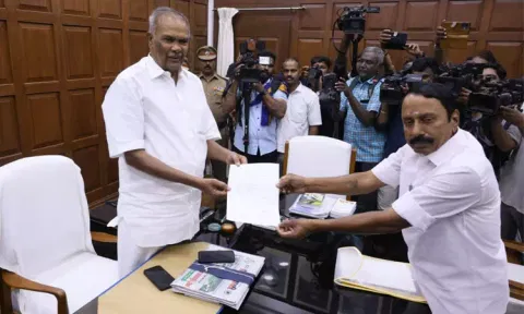 எம்.எல்.ஏ. பதவியை ராஜினாமா செய்தார் செங்கோட்டையன்