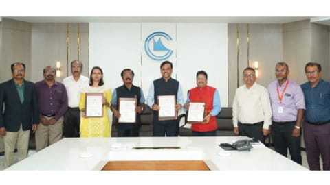 The Chennai Metro Rail Limited (CMRL) signed a contract with Bridge and Roof Company (India) Limited for Rs 435.88 crore for the design and construction of entry and exit structures at Metro stations.