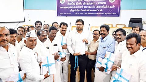 District Election Officer V Saravanan releasing the SIR draft roll in Tiruchy