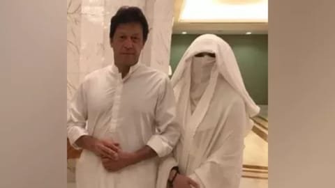 Pakistan's former prime minister Imran Khan and his wife Bushra Bibi (Photo: IANS)