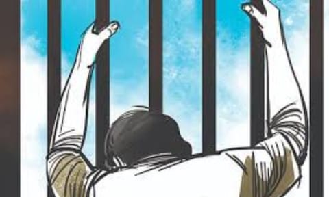 Chennai: Man held for storing, selling country-made crackers