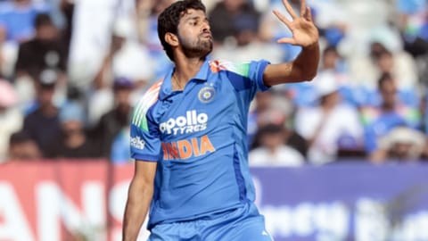 Washington Sundar