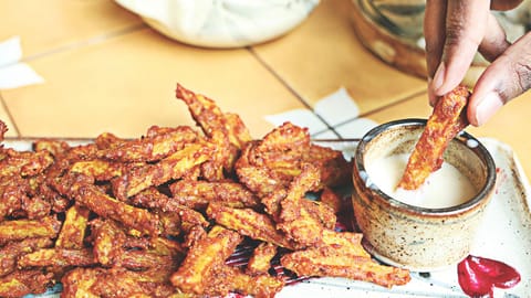 Sennai neela varuval with potato dip