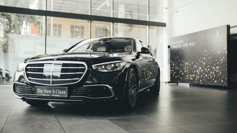 Representative Image for Luxuary cars