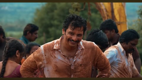 Still from the film Thalaivar Thambi Thalaimaiyil