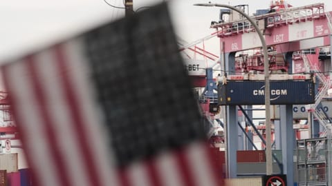 AUS flag files at the Port of Long Beach