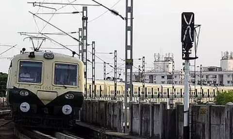 MRTS train service between Velachery railway station and St Thomas Mount