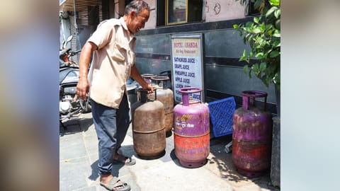 LPG Cylinder outside Hotel Ananda in chennai
