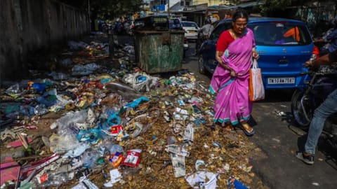 Letting out sewage into canals and overflowing garbage
are some of the issues flagged