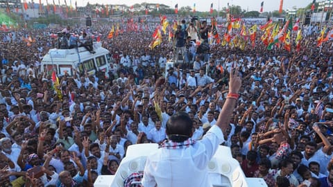 AIADMK general secretary Edappadi Palaniswami's poll campaign in Tiruchy on Monday