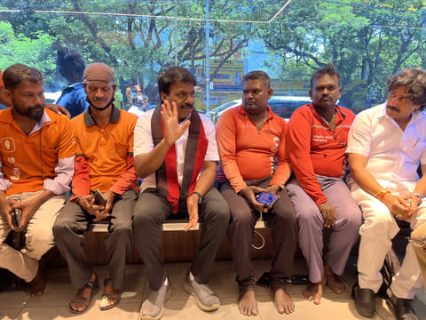 Seeking support: Anna Nagar MLA candidate meets gig workers at lounge