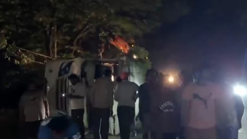 Bus returning from Anandpur Sahib overturns