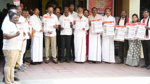 DMK unveiled a set of the Chennai district manifesto