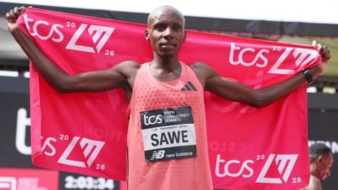 Sebastian Sawe from Kenya celebrates winning the men’s race at the London Marathon in London, Sunday, April 26, 2026