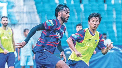 Chennaiyin FC’s players Farukh Choudhary and Maheson Singh during training