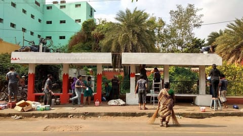 Ameer Mahal bus stop