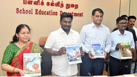 Minister Rajmohan has released new textbooks for Classes 1 to 3