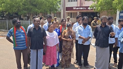 Protesting relatives of the victim Akash Delison seek CBI probe into the alleged custodial death incident