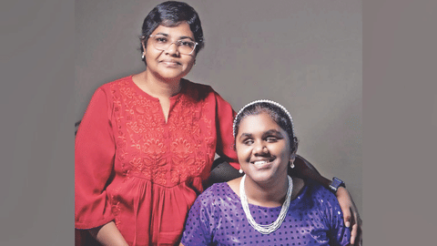 Jyothi Kalaiselvi with her mother