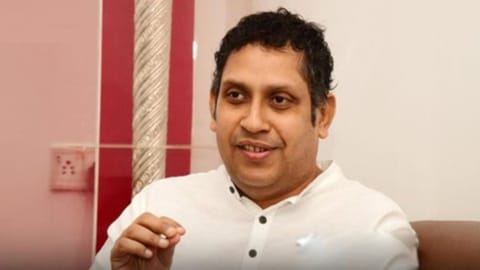 Praveen Chakravarty