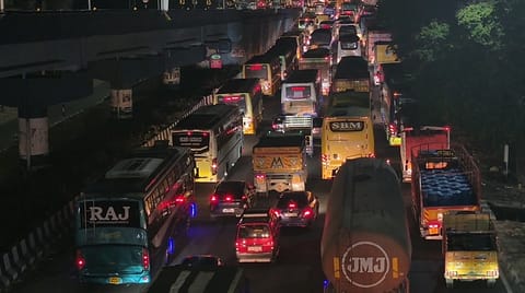 Trafific in GST Road