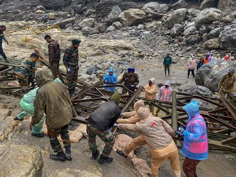 BRO personnel of Project Swastik rescue tourists from flood-affected Lachen Valley, at Chungthang