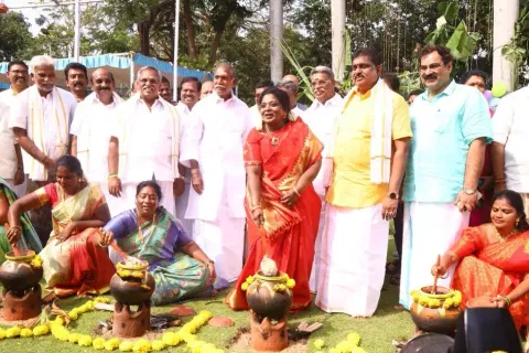 Lt Governor Tamilisai Soundararajan celebrating Pongal at Raj Nivas with Puducherry CM N Rangasamy and his Cabinet colleagues on Friday