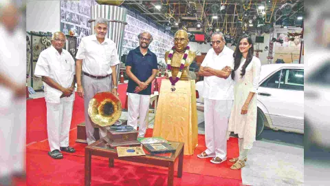Rajinikanth with AVM Saravanan, MS Gugan and director SP Muthuraman