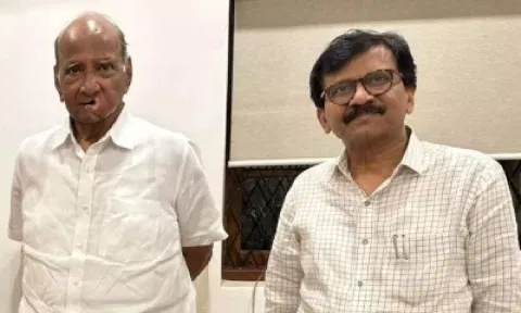 Sharad Pawar and Sanjay Raut (Photo: IANS)