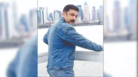 Stills from Vettaiyaadu Vilaiyaadu