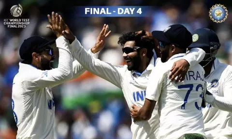 Team India takes two wickets & Australia scores 78 runs in the first session of the Day 4 game. (BCCI)